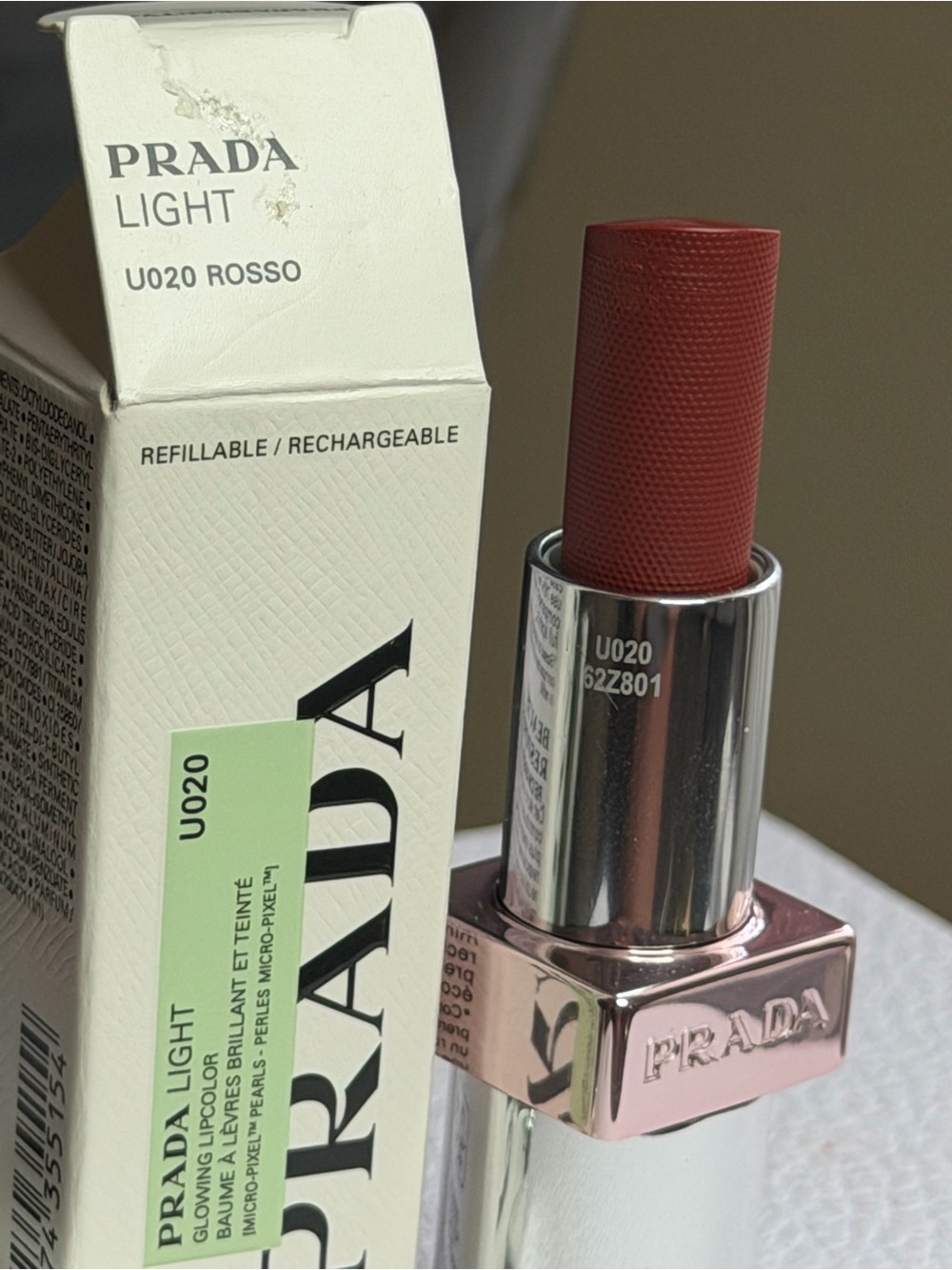 Prada Light Refillable Lipstick U020 Rosso - NEW - Picture 3 of 5